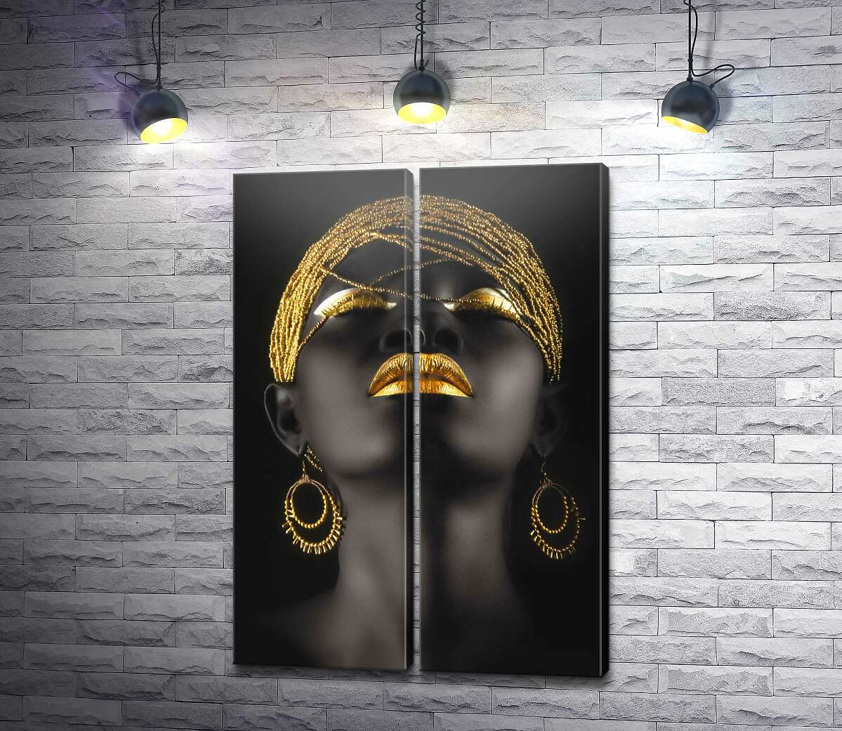 модульна картина Контраст золотих прикрас на темному обличчі моделі