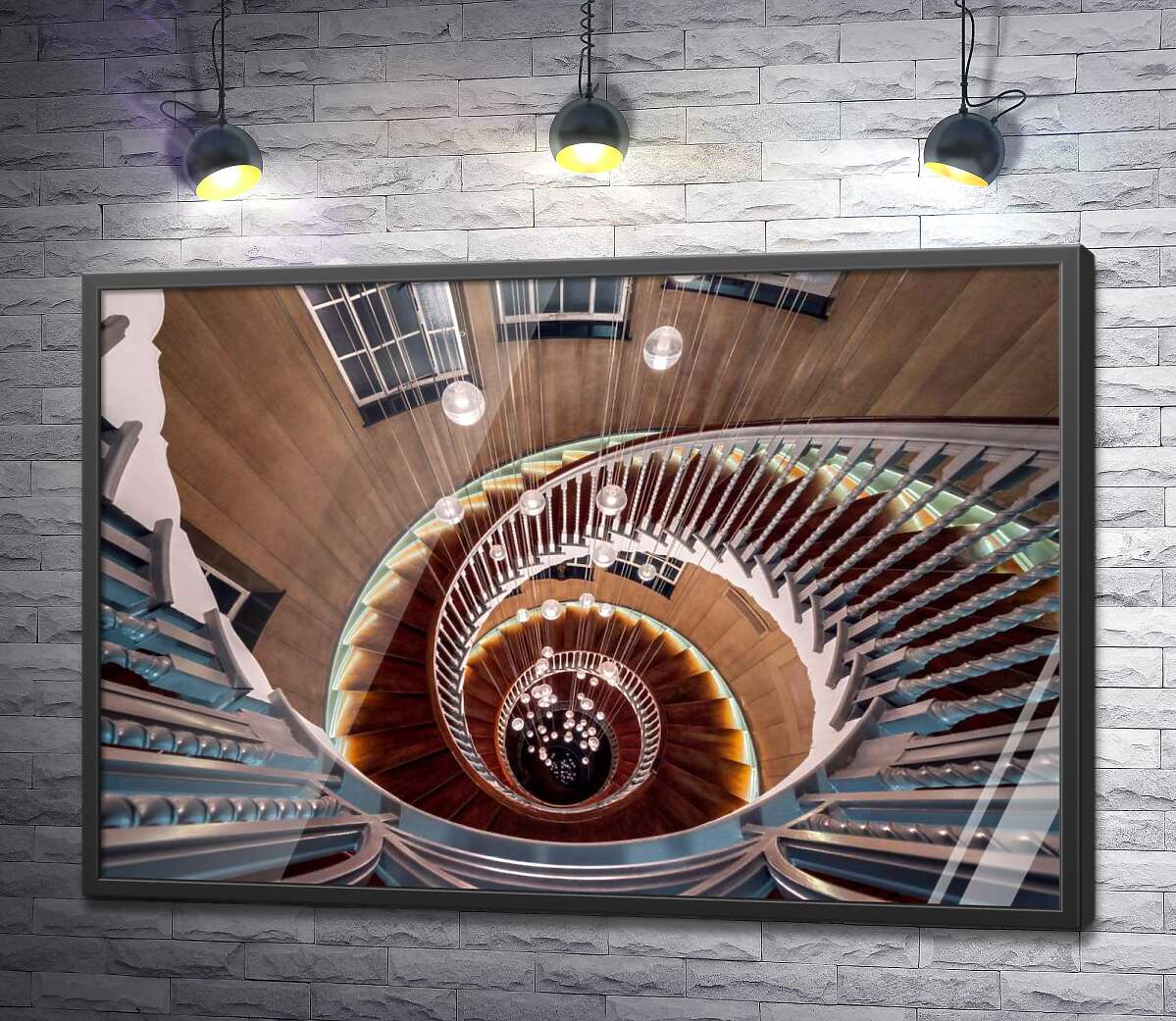 постер Спираль лестницы с жемчугом фонарей по центру