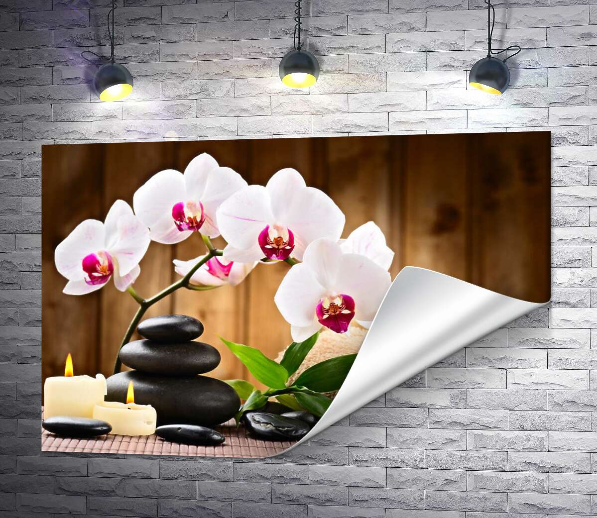 печать Расслабляющие составляющие спа: свежая орхидея и бамбук, блестящие камни возле мягкого полотенца и свечи