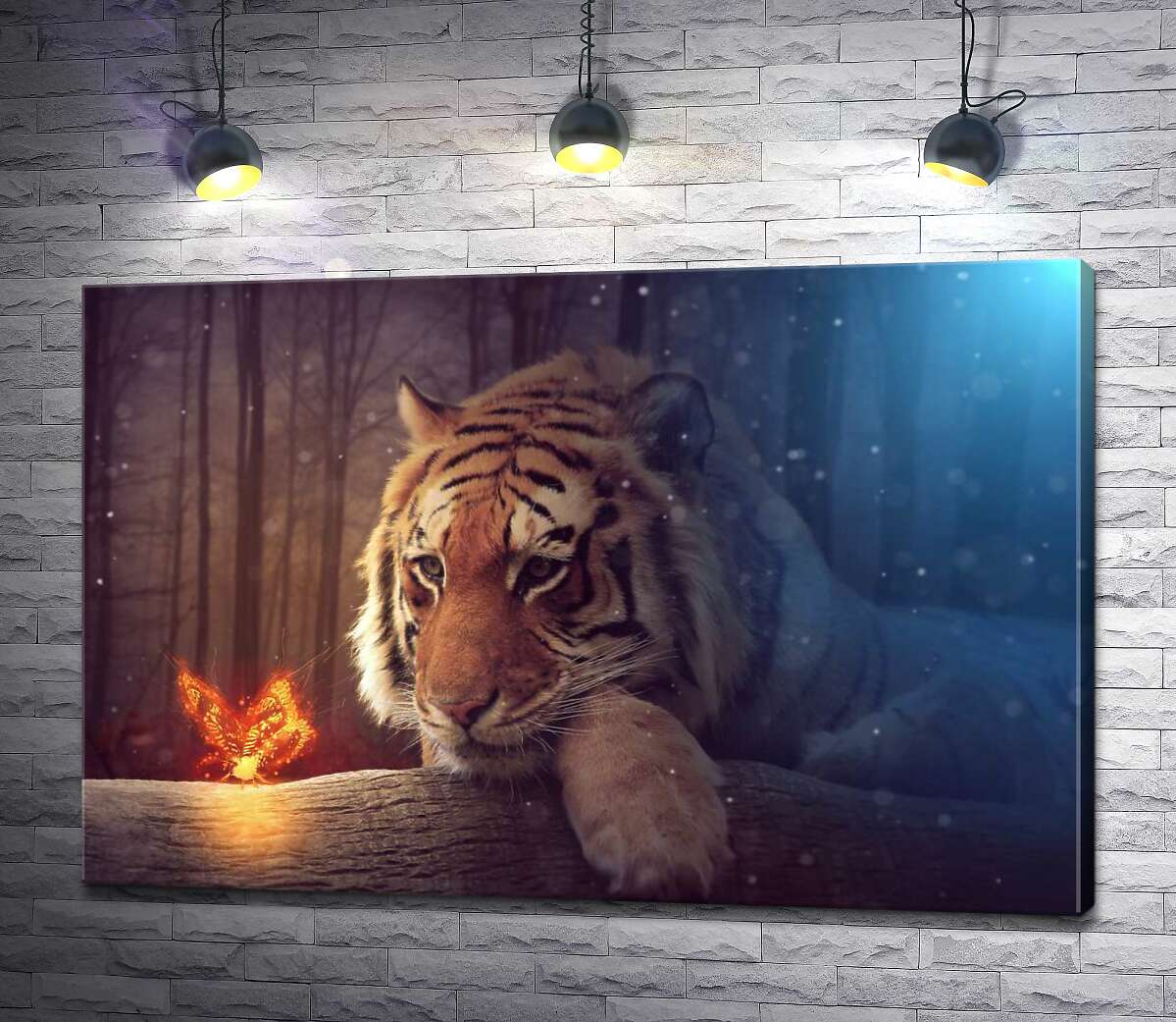 картина Могутній тигр спостерігає за вогняним метеликом