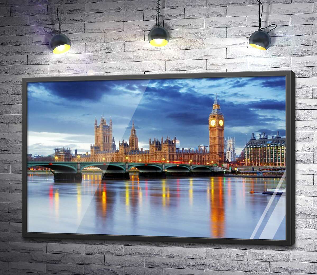 постер Здание британского парламента и знаменитый Биг-Бен (Big Ben) виднеются из-за моста через Темзу
