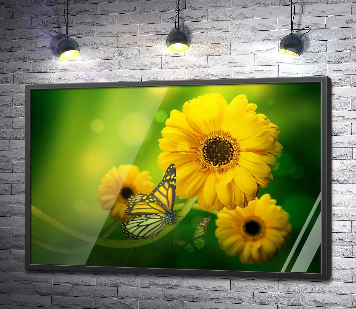 постер Солнечно-желтые бабочки пролетают мимо золотых гербер