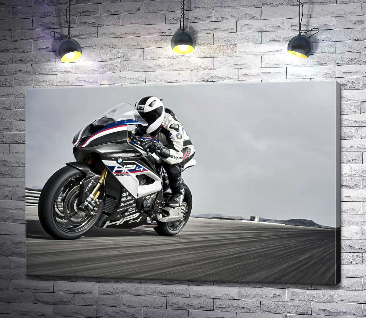 картина Мотоциклист и мотоцикл на черной полосе дороги