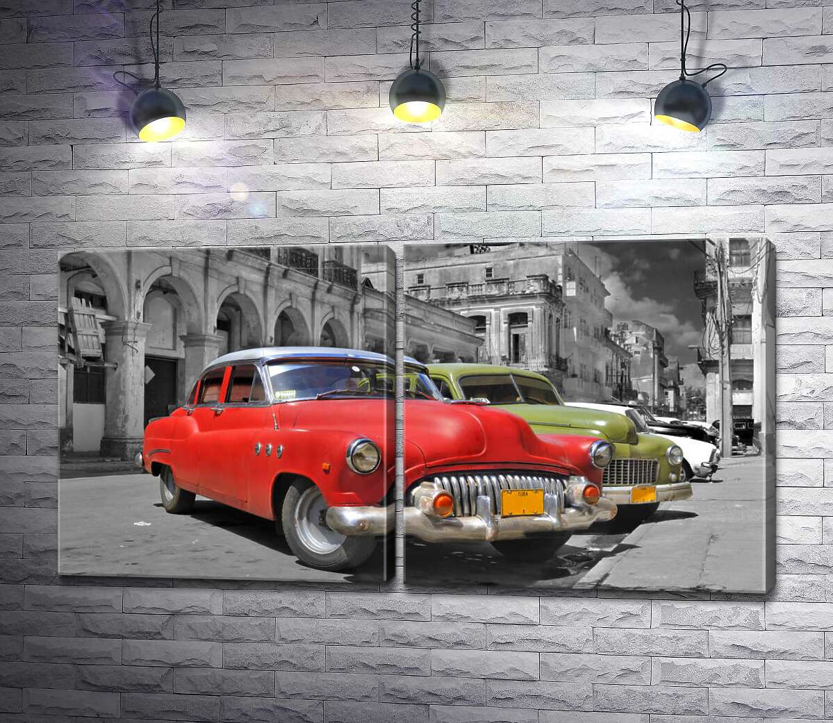 модульна картина Червона модель автомобіля Chevrolet 1952 року на старовинній вулиці Куби