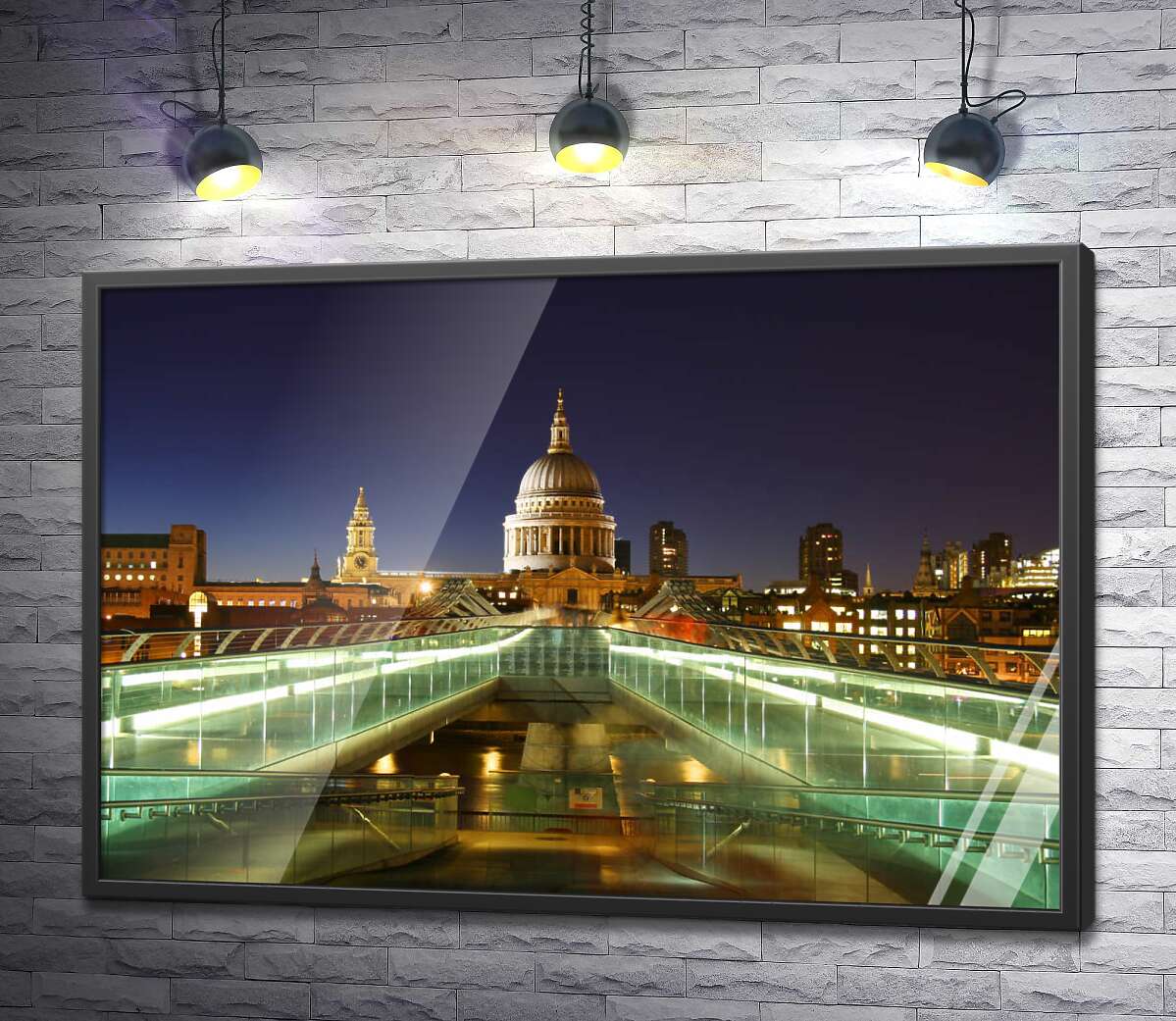 постер Ночной вид на собор святого Павла (St Paul's Cathedral) с лондонского моста Милениум (London Millennium Footbridge)