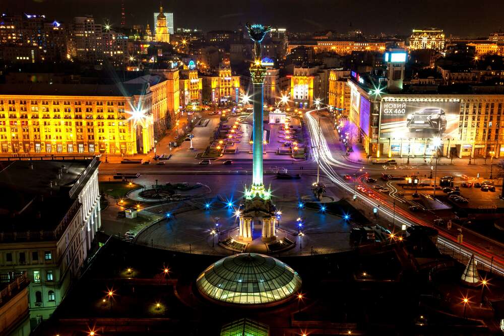 картина-постер Теплі барви ночі на Майдані Незалежності