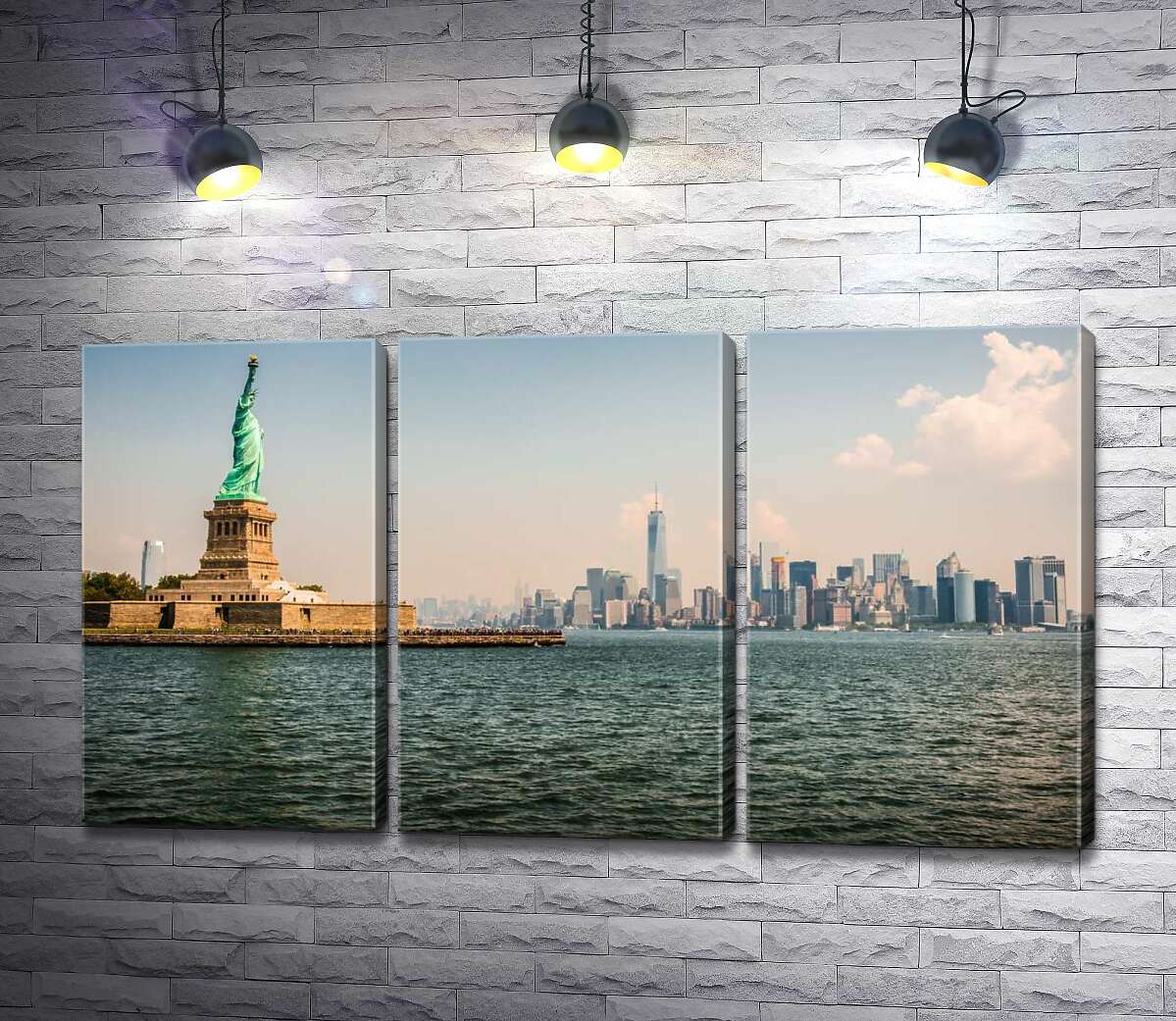 модульна картина Статуя Свободи (Statue of Liberty) височіє над водами затоки