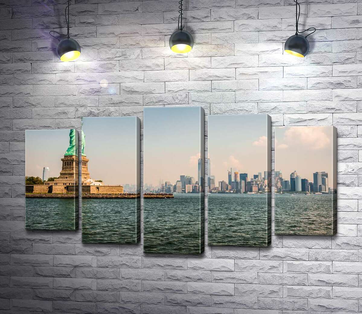 модульная картина Статуя Свободы (Statue of Liberty) возвышается над водами залива (Модуль №4)