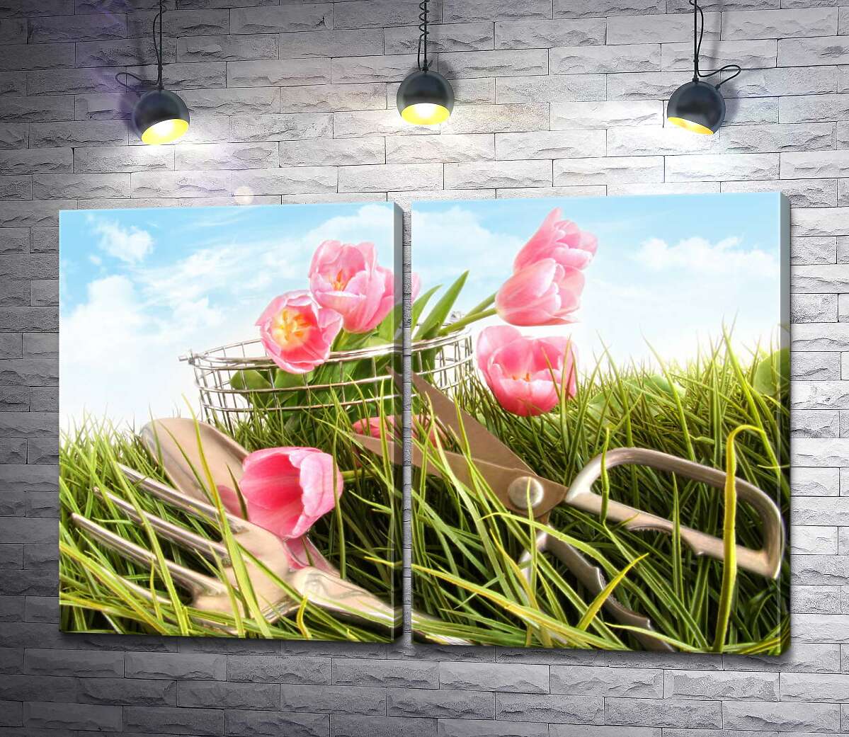 модульна картина Щойно зрізані тюльпани загубились у траві