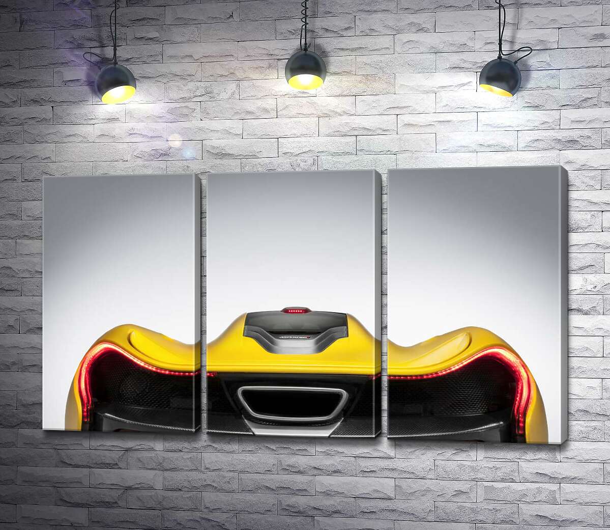 модульна картина Плавні вигини бампера суперкара McLaren P1 (Модуль №2)