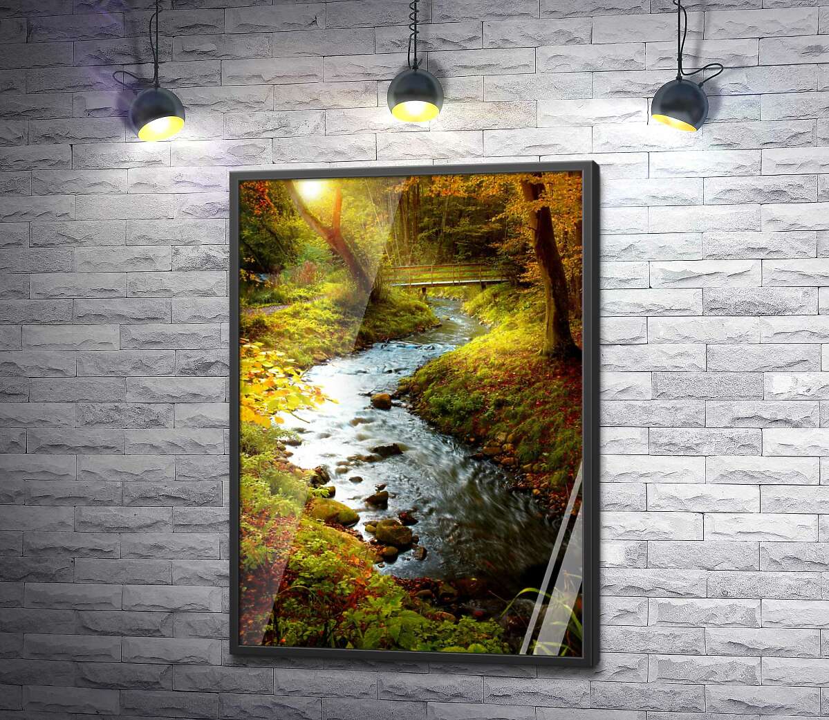 постер Мягкие переливы желтой осени на берегах лесного ручья