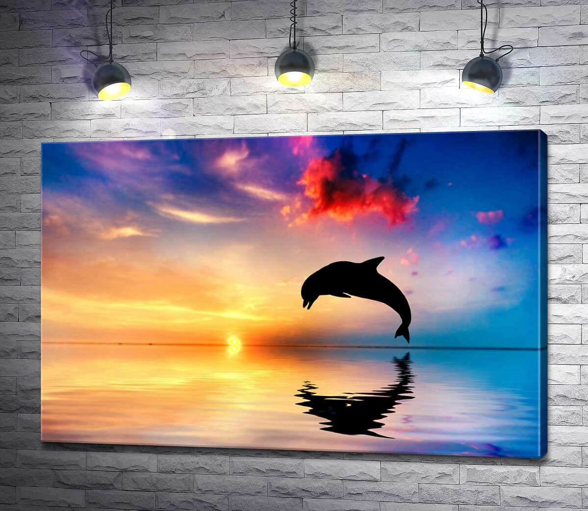 картина Силует дельфіна на поверхнею вечірнього океану