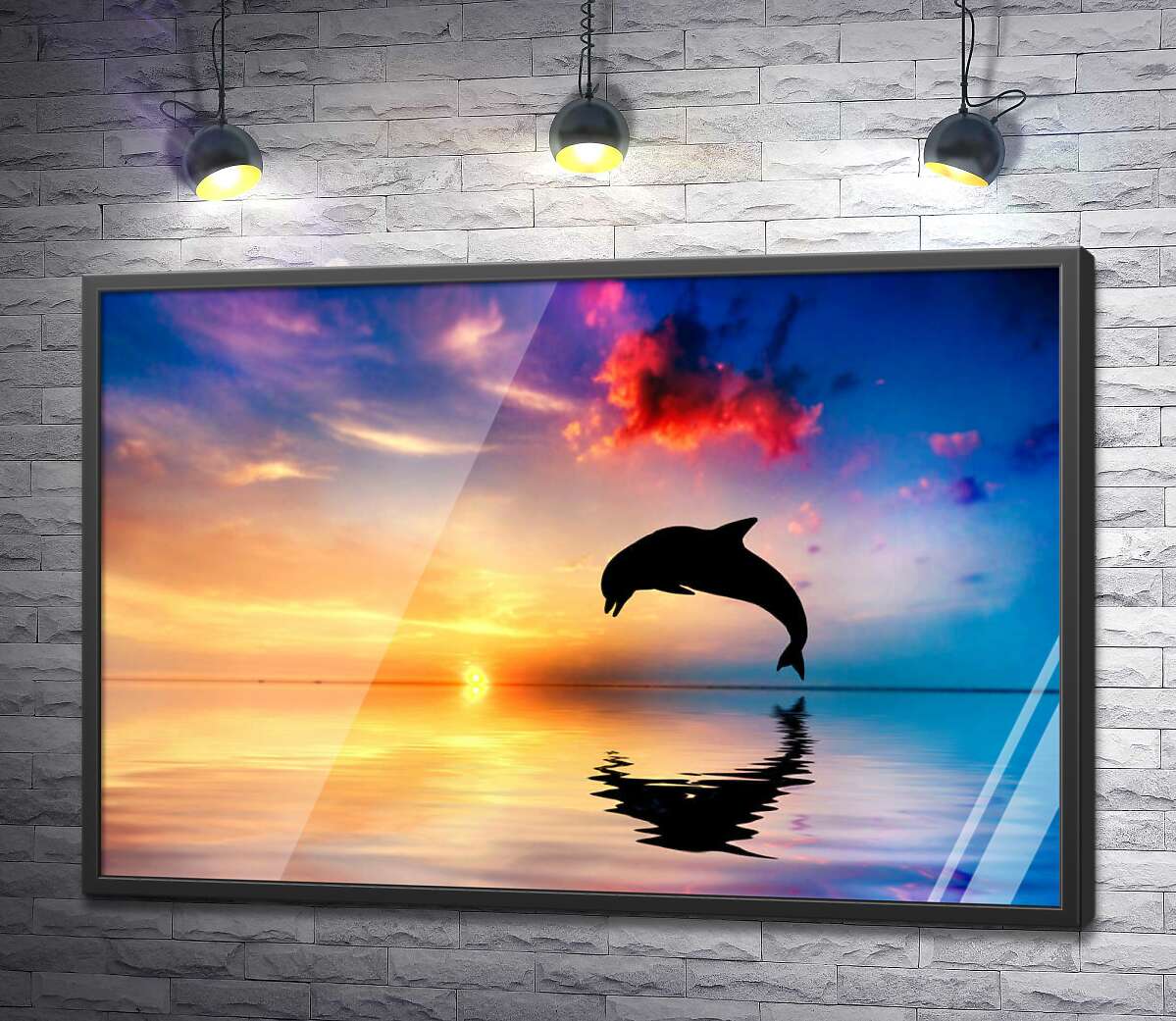 постер Силуэт дельфина на поверхности вечернего океана