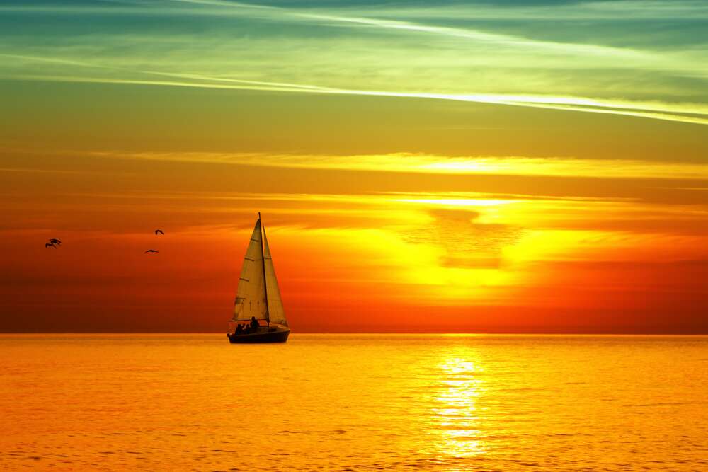 картина-постер Всі відтінки помаранчевого, у палаючому над морем, заході сонця