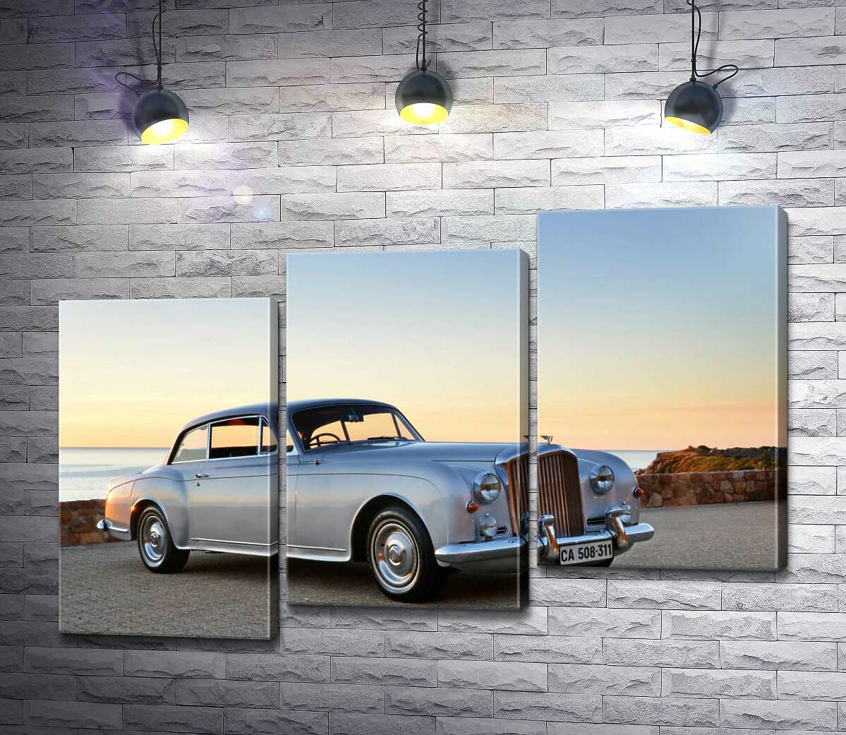 модульна картина Сірий автомобіль Bentley S2 на фоні морського берега (Модуль №14)