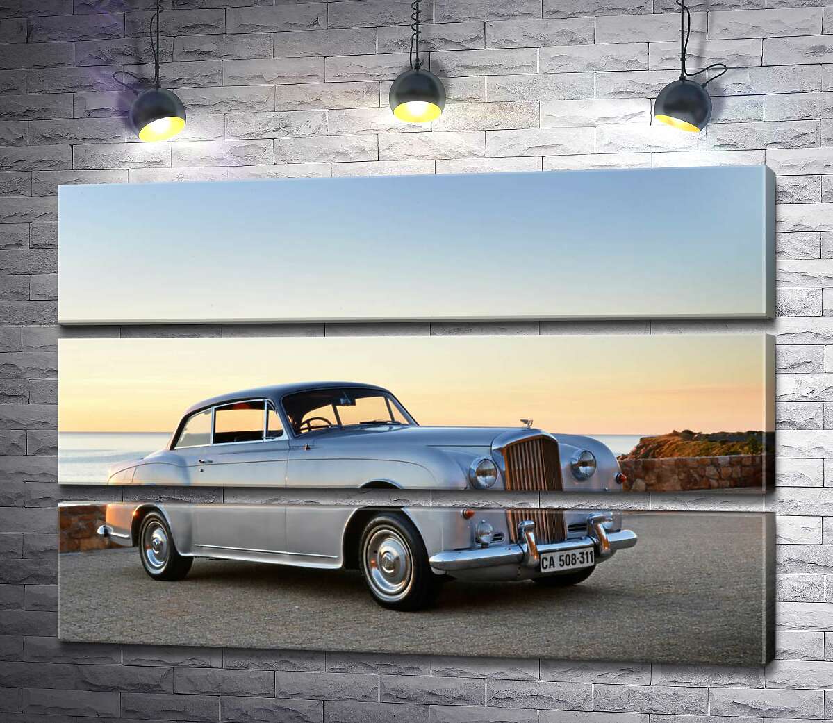 модульная картина Серый автомобиль Bentley S2 на фоне морского берега (Модуль №15)