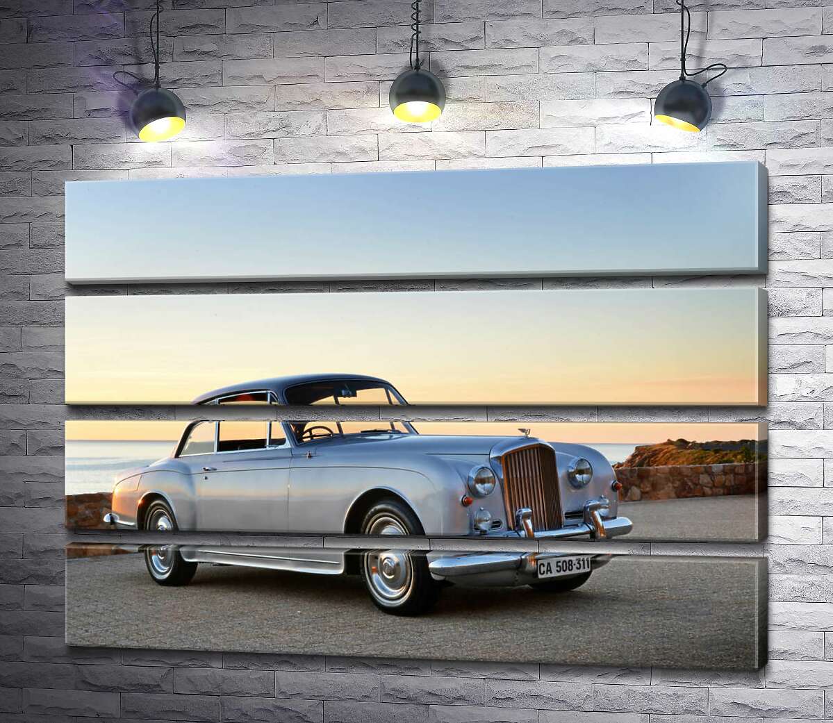 модульная картина Серый автомобиль Bentley S2 на фоне морского берега (Модуль №22)