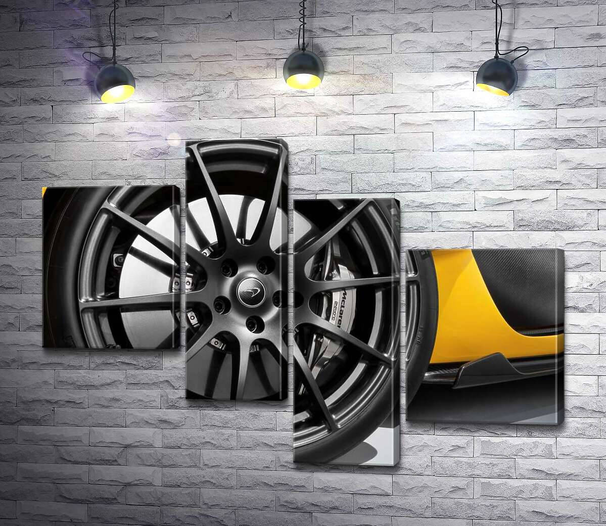 модульна картина Чорний диск виблискує на колесі спортивного автомобіля McLaren P1 (Модуль №21)