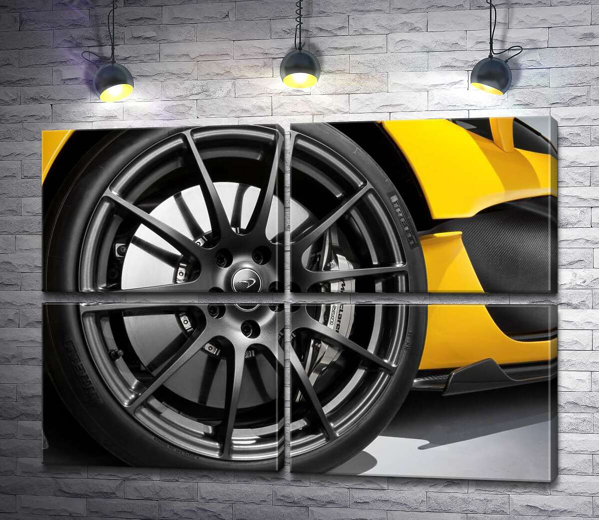 модульная картина Черный диск сверкает на колесе спортивного автомобиля McLaren P1 (Модуль №25)