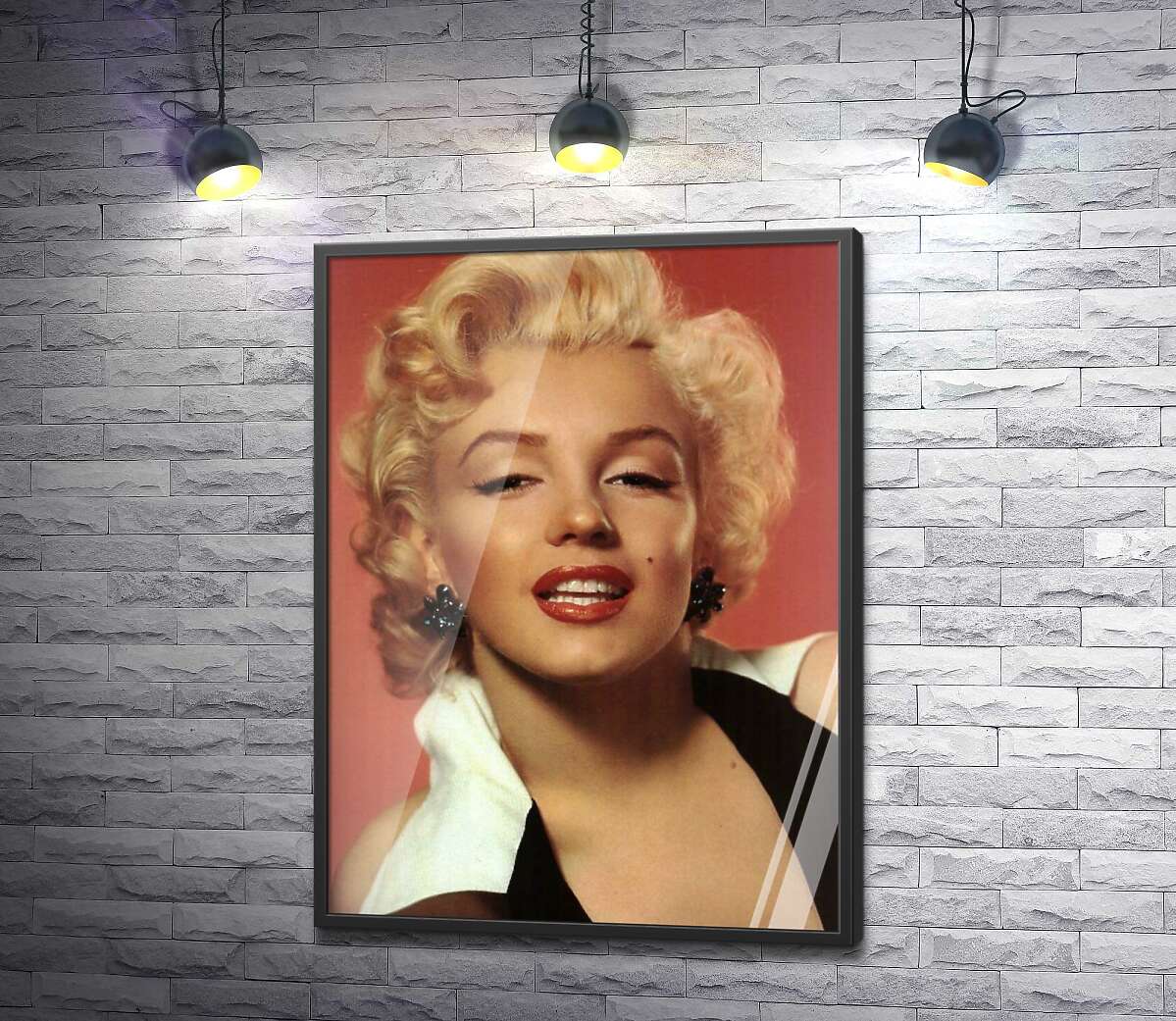 постер Мерiлін Монро (Marilyn Monroe) позує для першого номеру журналу Playboy