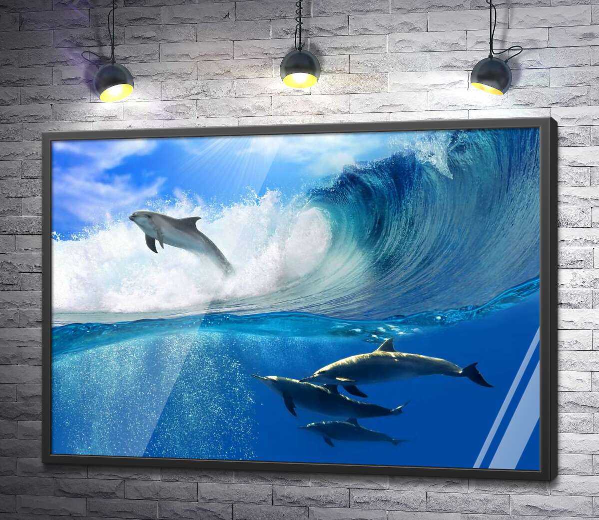 постер Дельфины выныривают из гребня волны