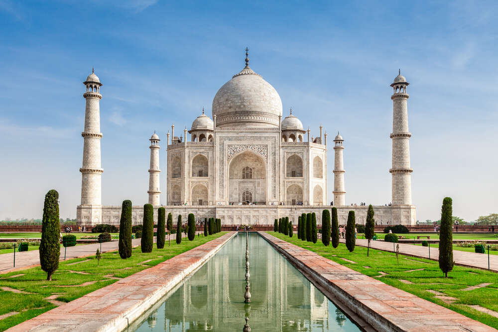 картина-постер Белая жемчужина индийской культуры мавзолей Тадж Махал (Taj Mahal)