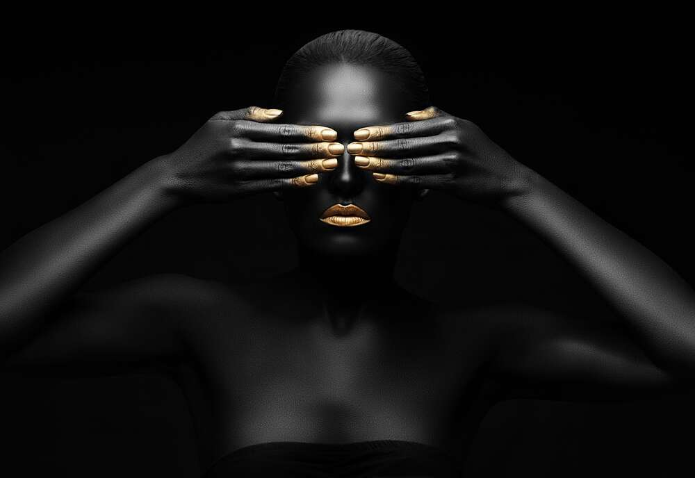 картина-постер Чорний та золотий на тілі дівчини "без погляду"
