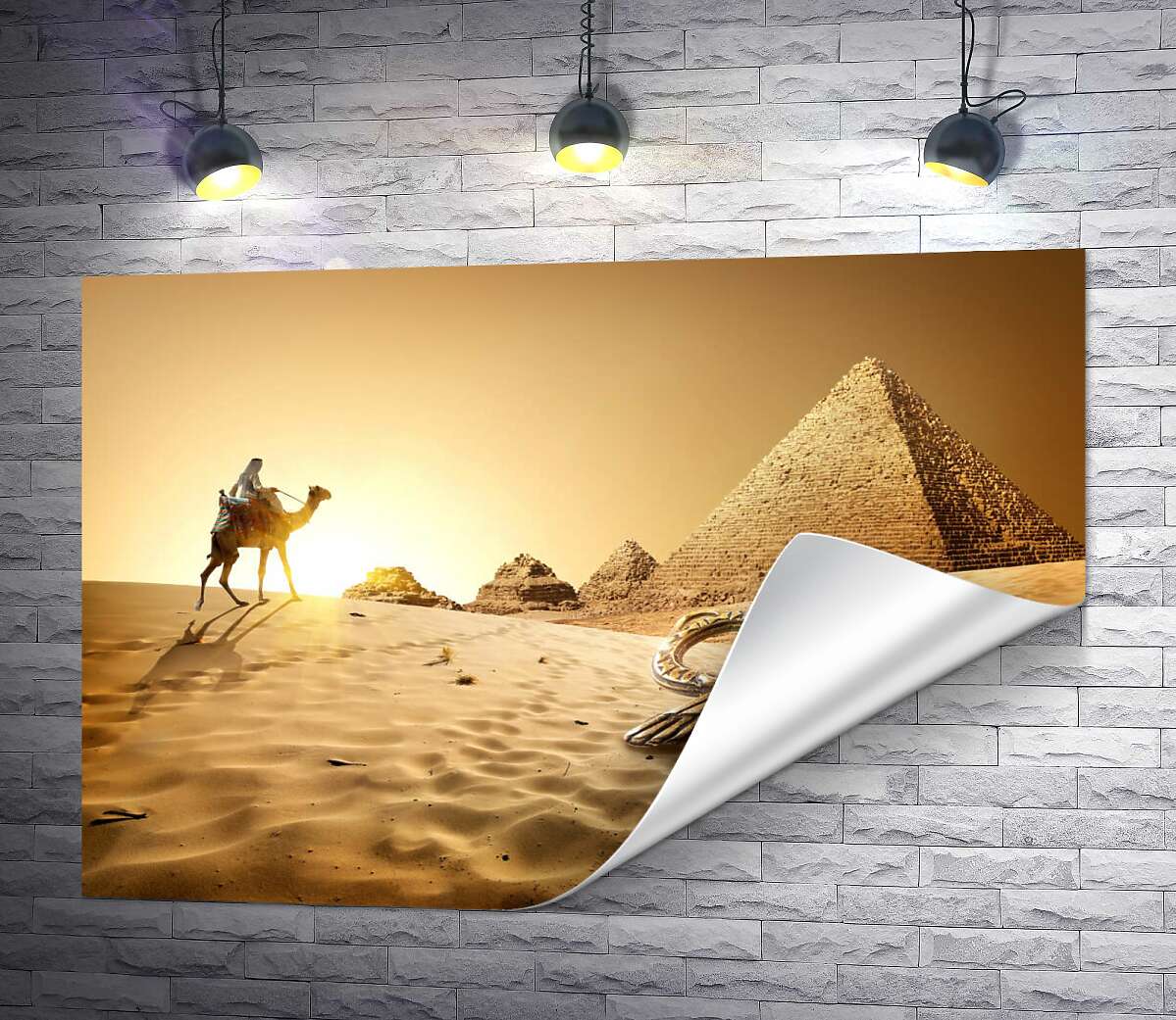 печать Символ жизни - анх в песках пустыни на фоне египетских пирамид