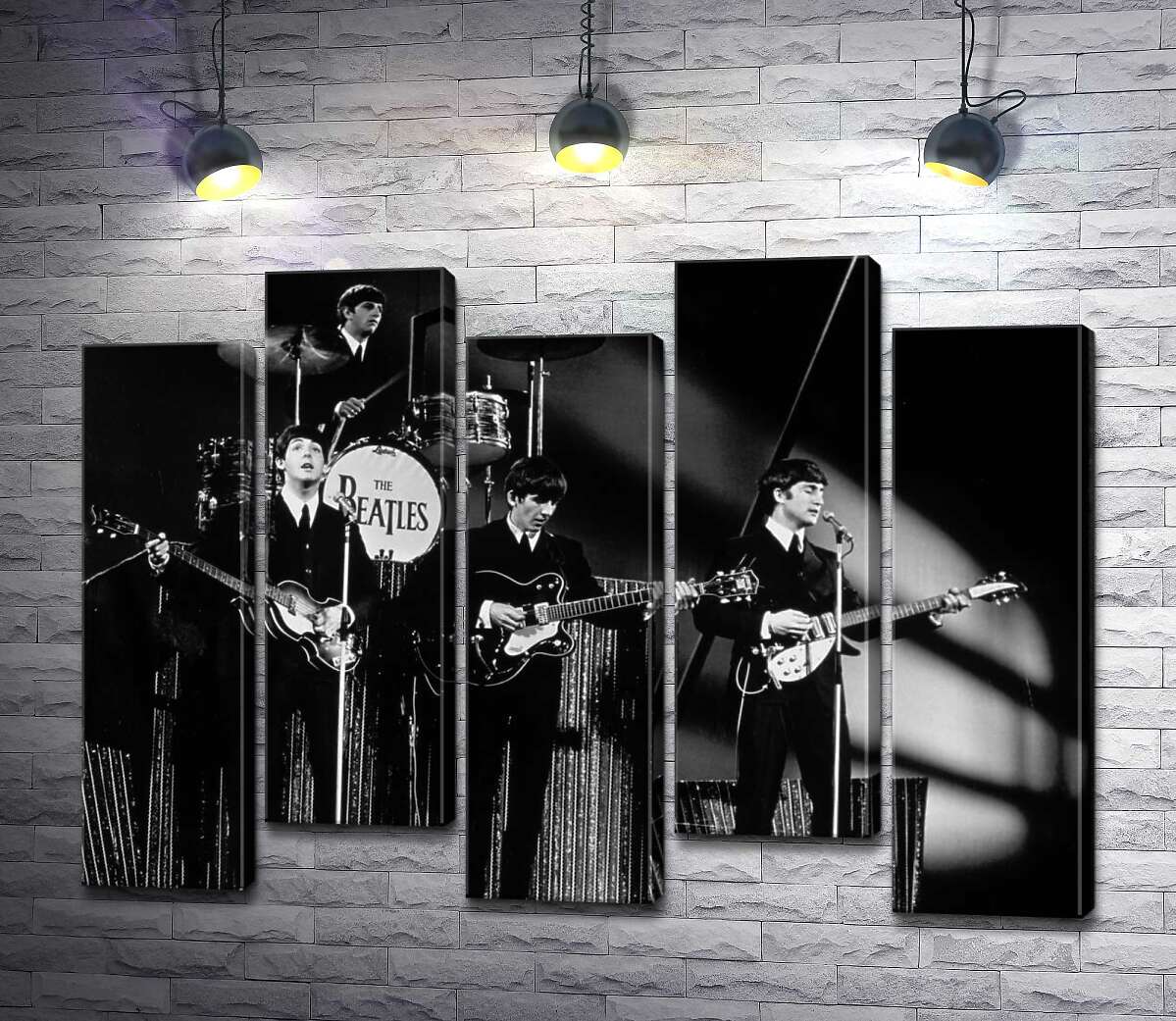 модульная картина Молодая группа The Beatles на своем концерте (Модуль №30)