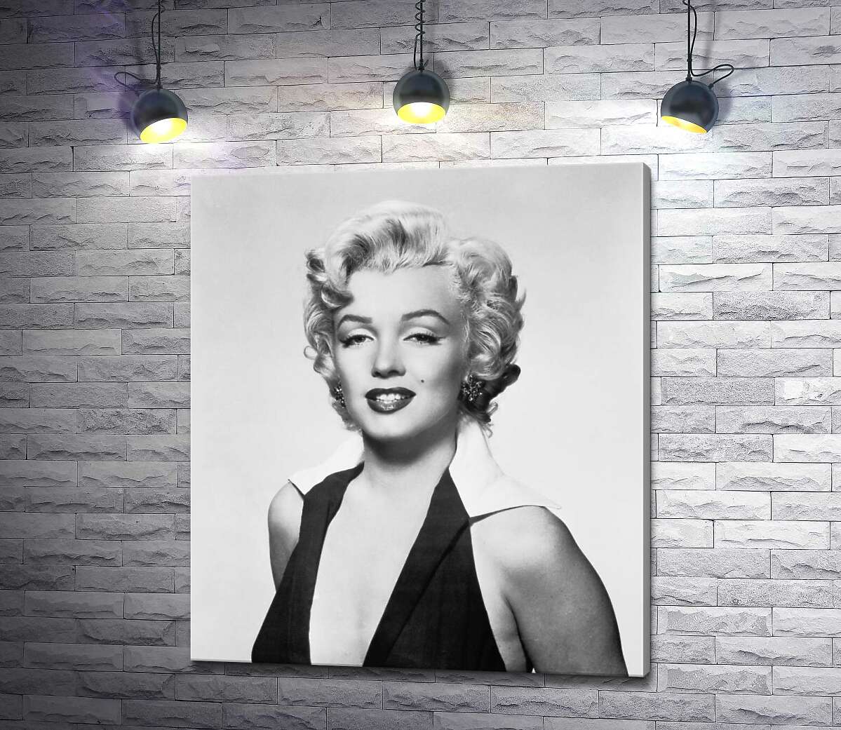 картина Портрет Мэрилин Монро (Marilyn Monroe) в откровенном платье и черно-белых тонах
