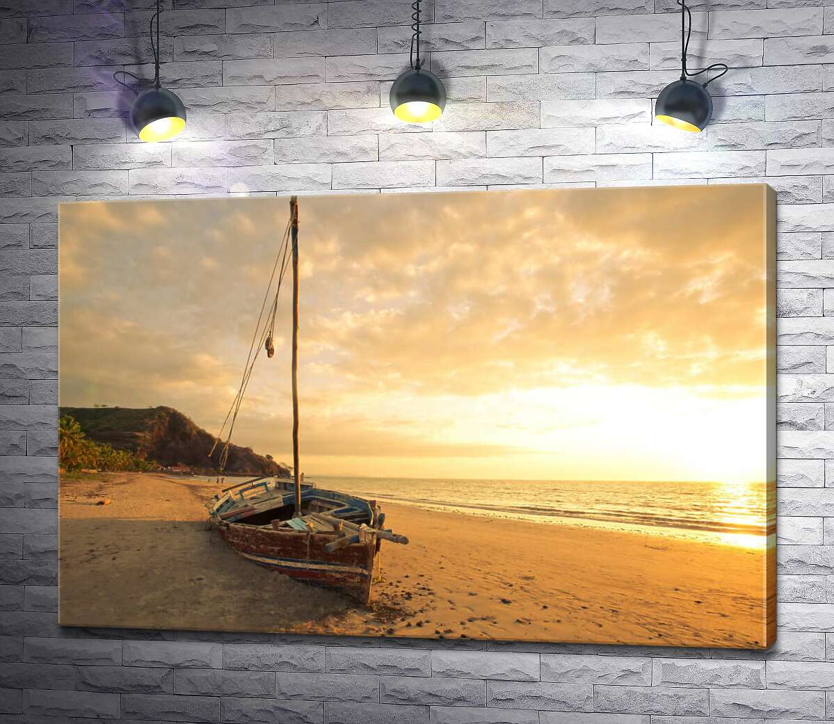 картина Одинокая лодка на вечернем пляже