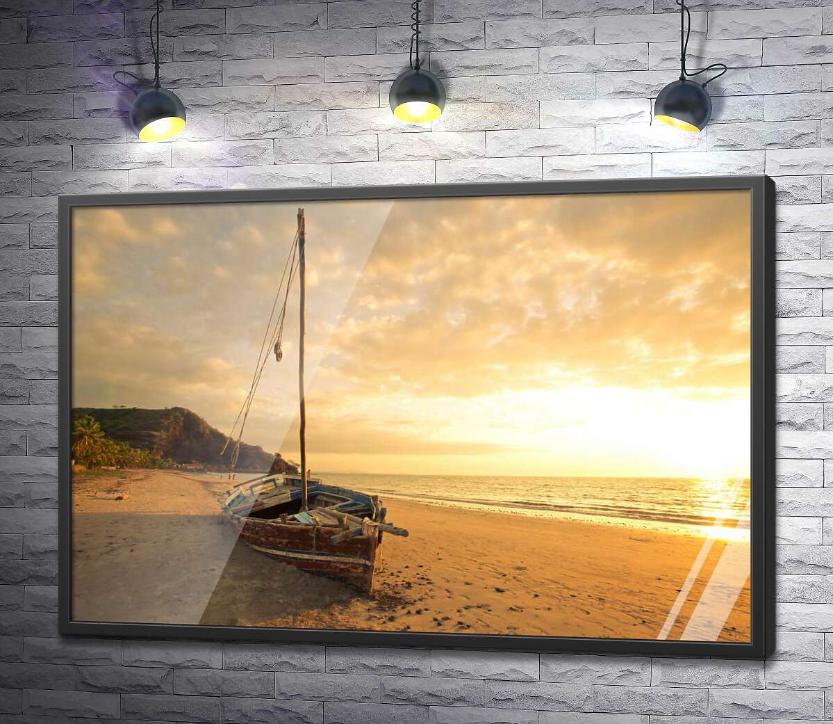 постер Одинокая лодка на вечернем пляже