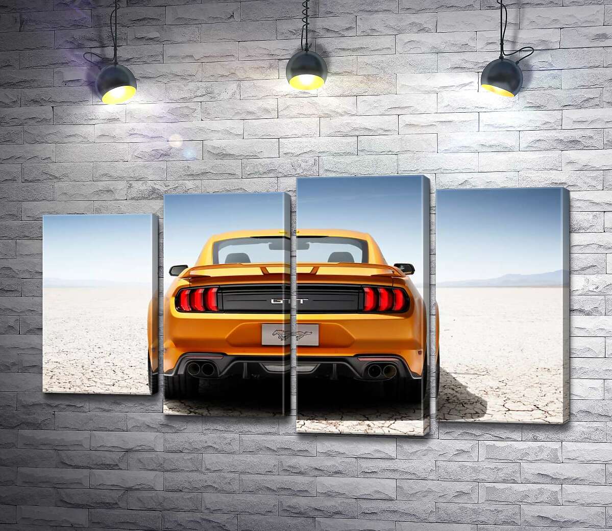 модульна картина Жовтий автомобіль Ford Mustang GT серед пустелі (Модуль №3)