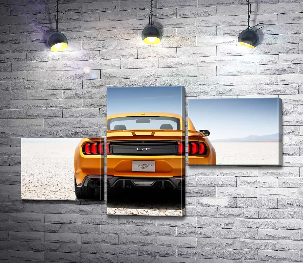модульная картина Желтый автомобиль Ford Mustang GT среди пустыни (Модуль №12)