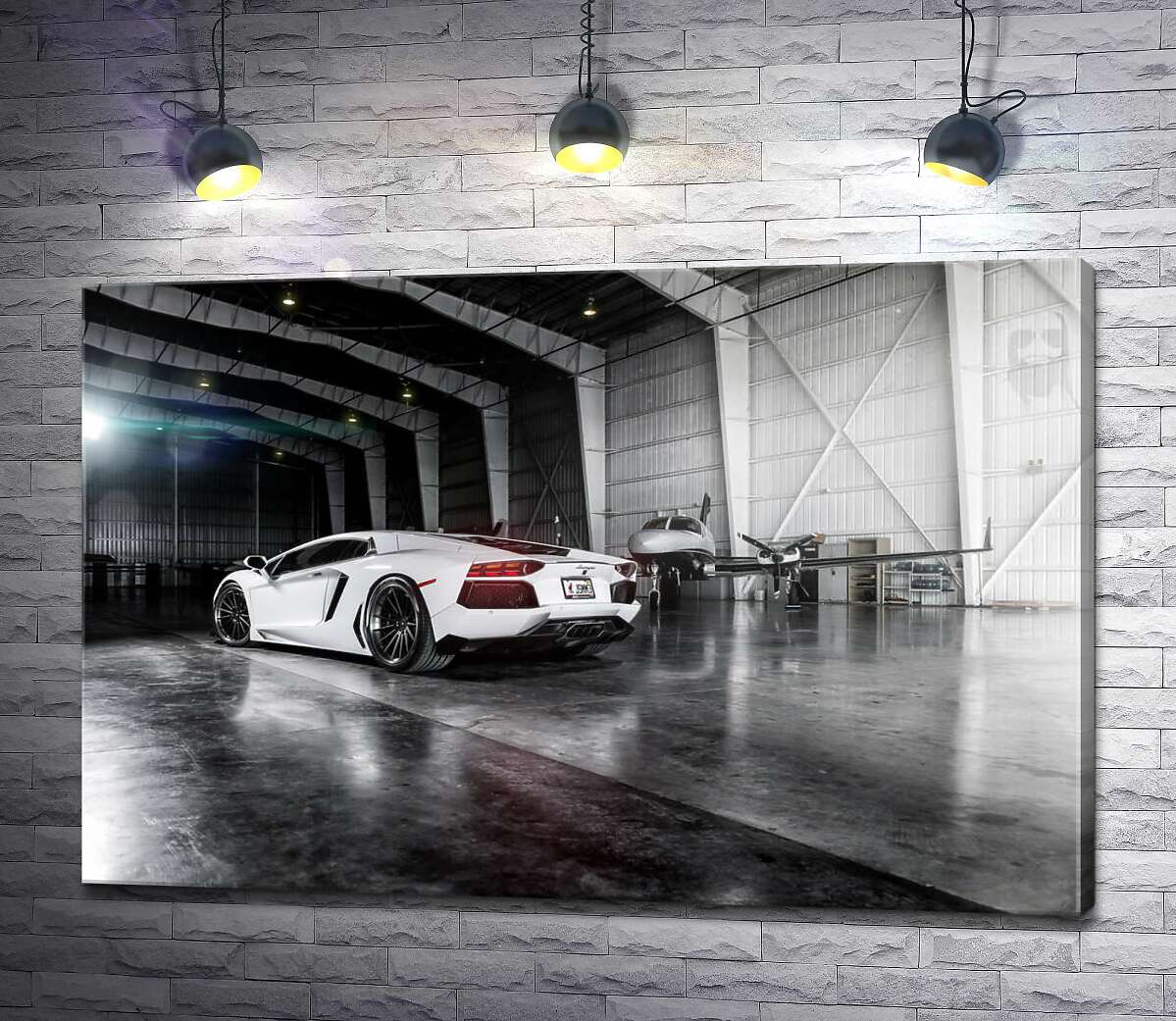 картина Плавные изгибы сторон в белом автомобиле Ламборгини (Lamborghini Aventador)