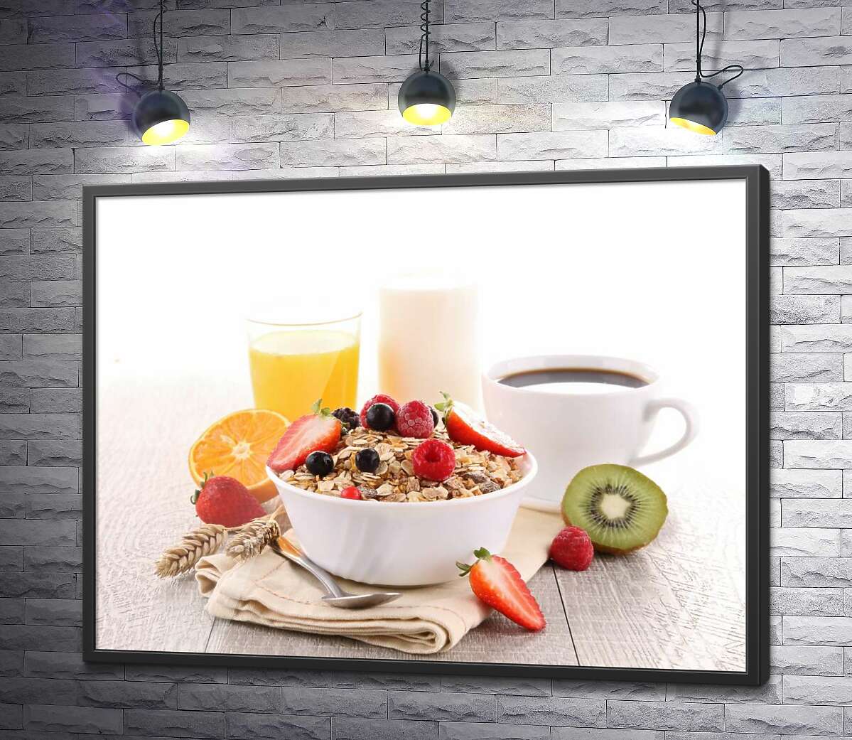 постер Полезный завтрак: овсянка с ягодами, соками и кофе