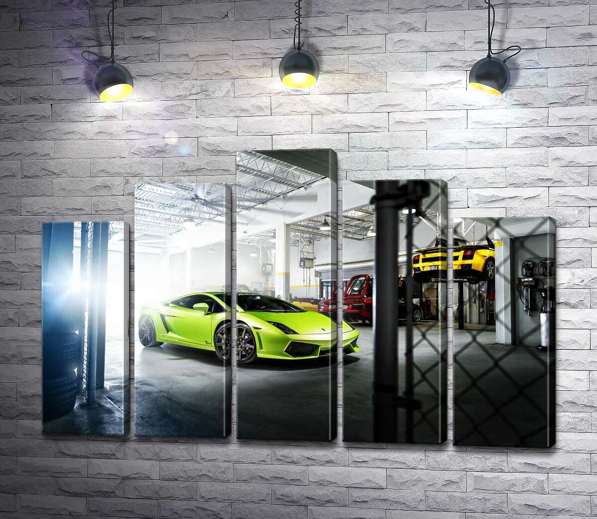 модульна картина Яскравий зелений Ламборгіні (Lamborghini Gallardo) стоїть в тіні гаража (Модуль №29)