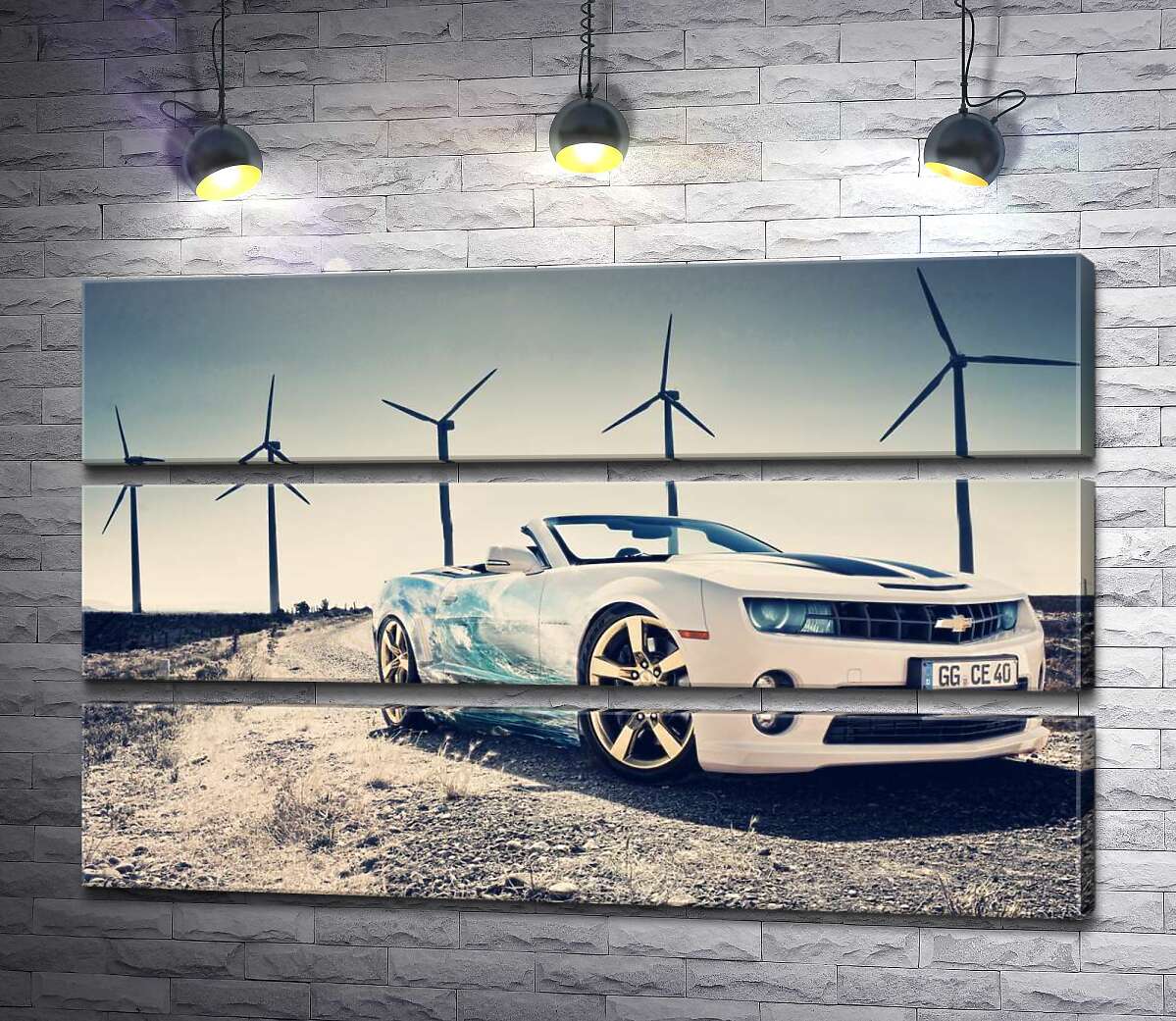 модульна картина Білий автомобіль кабріолет Chevrolet Camaro на фоні вітряних електростанцій (Модуль №15)