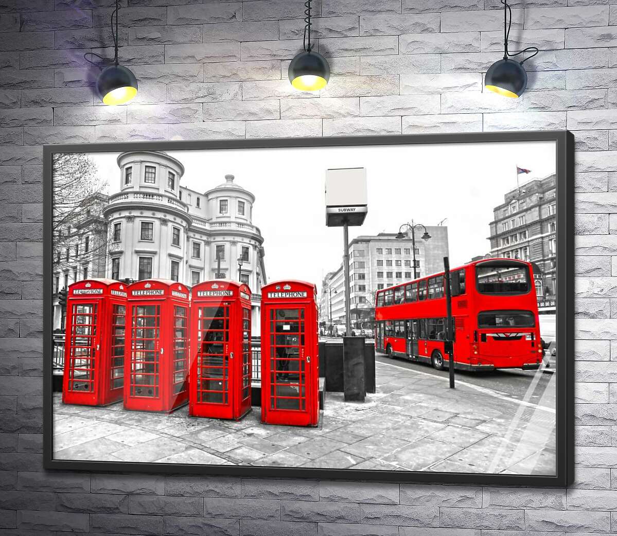 постер Яркие символы Лондона: телефонная будка и автобус