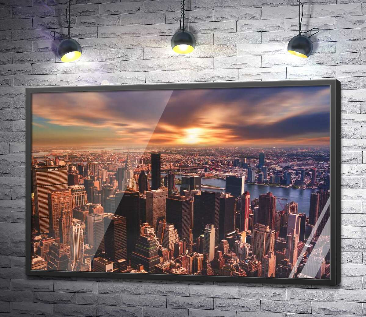 постер Бронзовые небоскребы Нью-Йорка подпирают вечернее небо