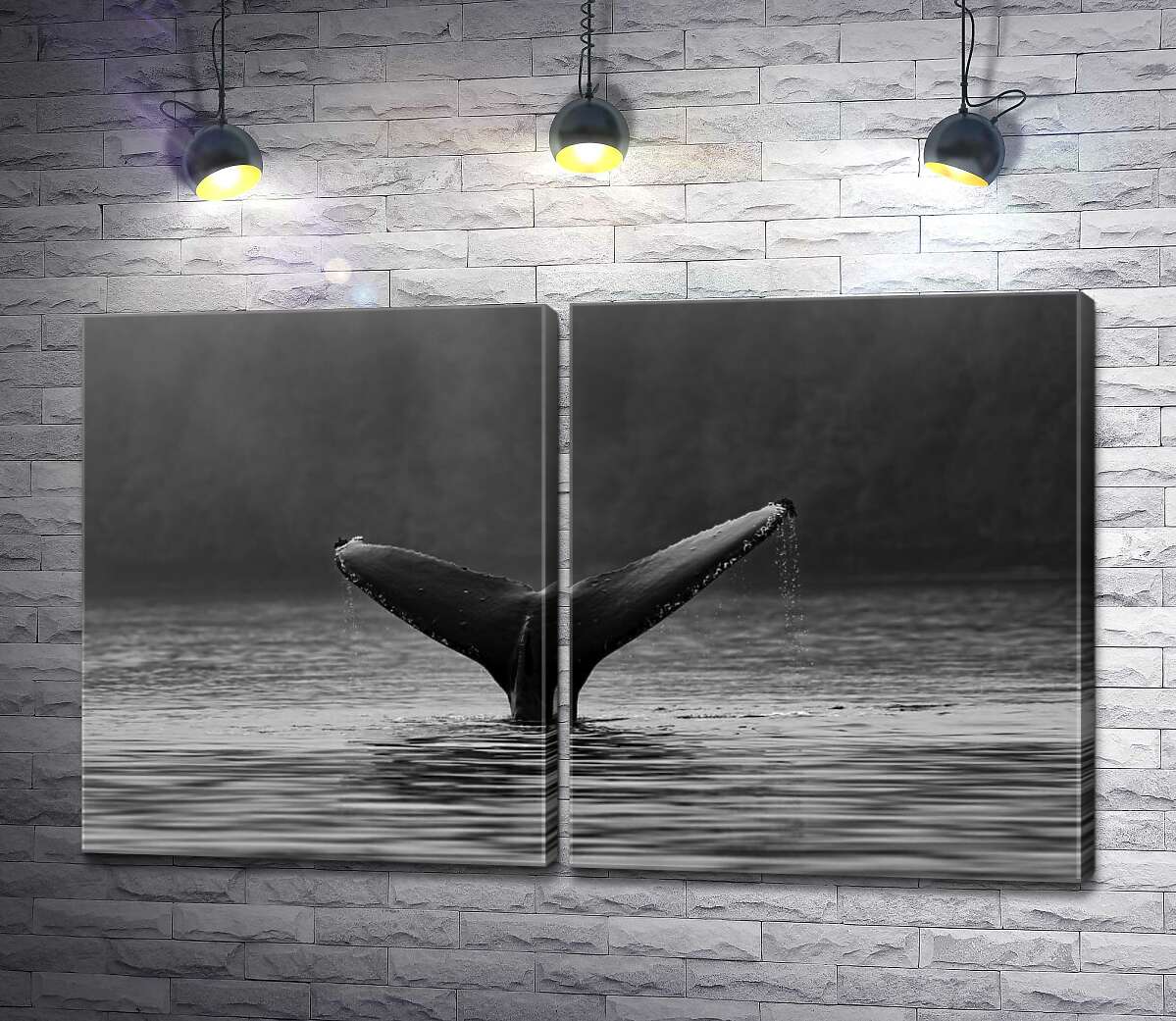 модульная картина Мощный хвост кита виднеется над поверхностью воды