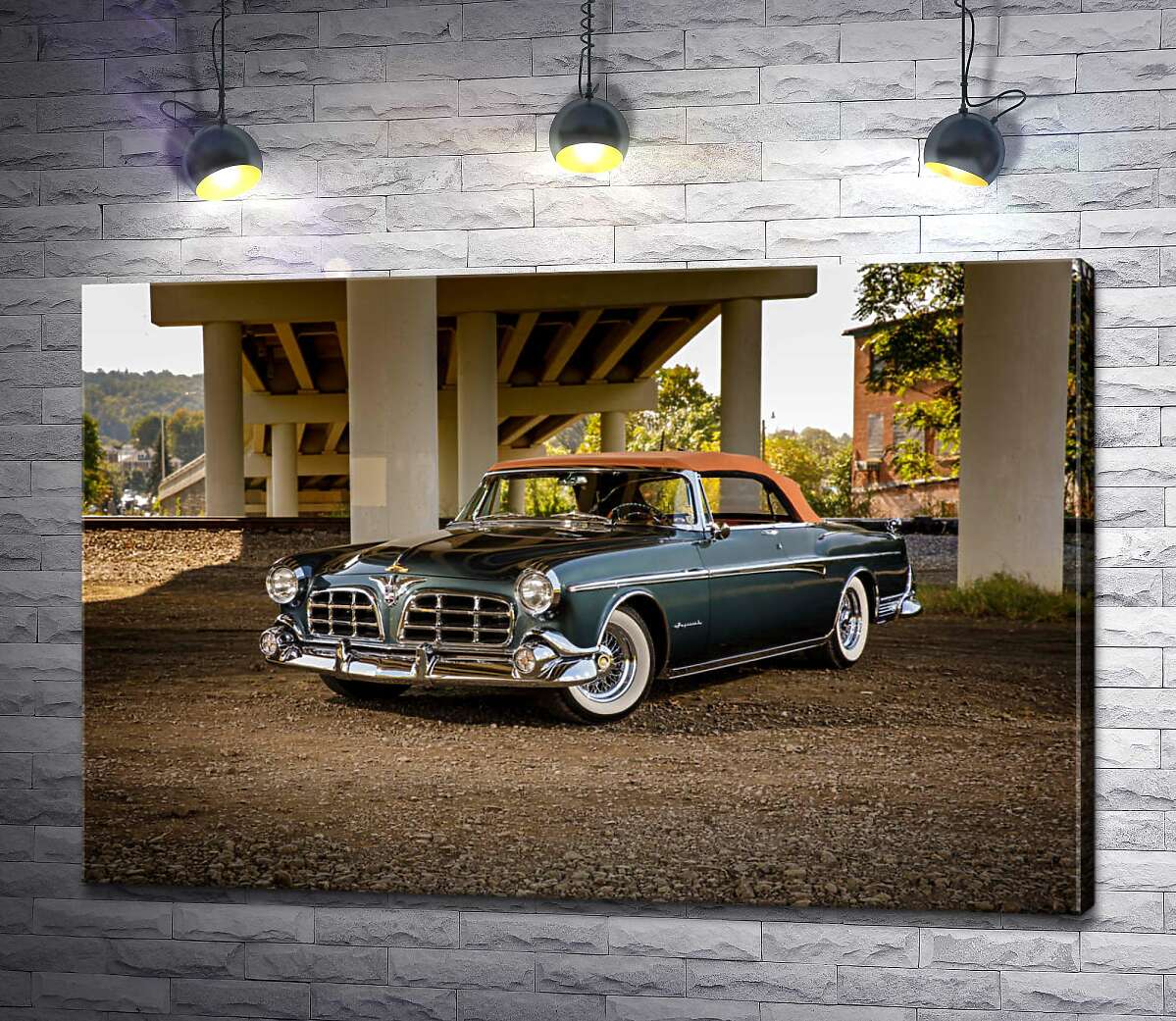 картина Темный автомобиль кабриолет Chrysler 1955 стоит в тени моста