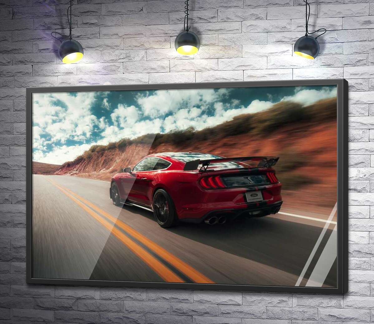 постер Яркое пятно среди пустыни: красный спортивный автомобиль Ford Mustang Shelby GT500