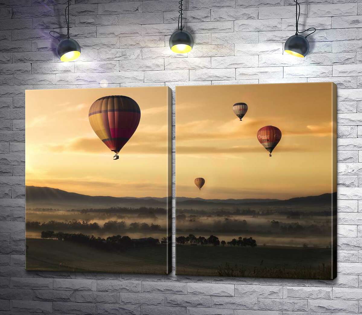 модульная картина Воздушные шары встречают утро над туманной равниной