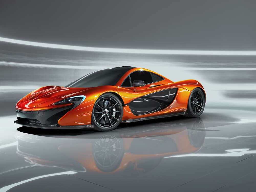 картина-постер Бурштиновий блиск спортивного автомобіля McLaren P1