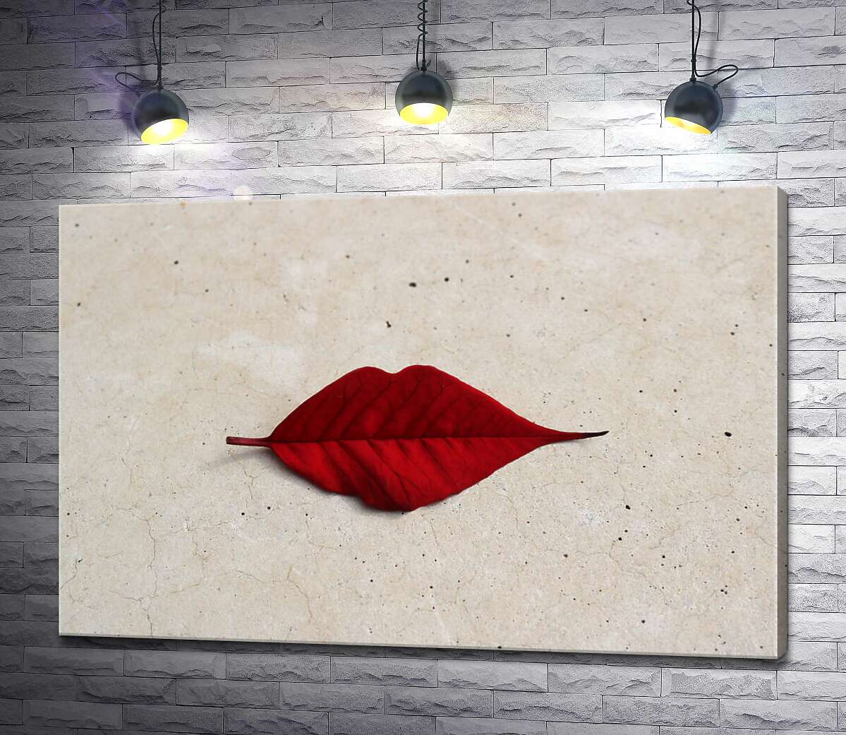 картина Красный листик в форме губок лежит на мраморном полу