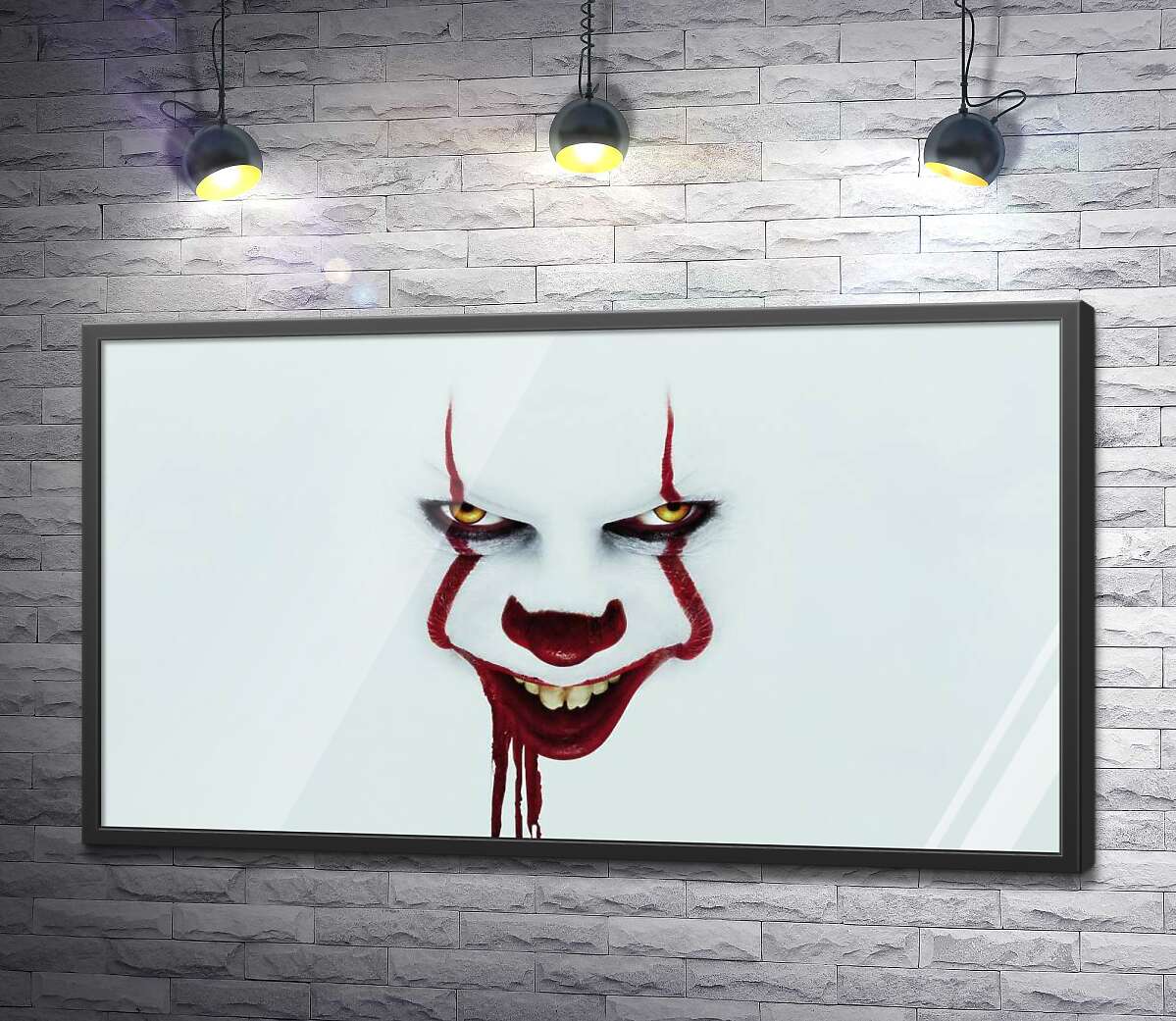 постер Ужасающая улыбка клоуна-убийцы Пеннивайза (Pennywise) – героя фильма ужасов "Оно" (It)