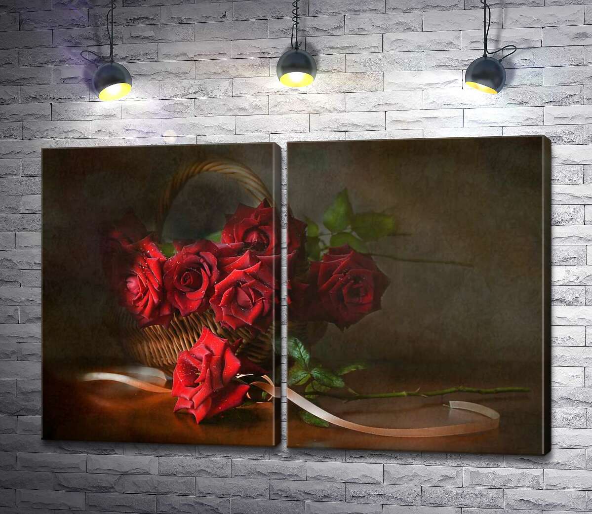 модульная картина Красный бархат цветов роз в плетеной корзине