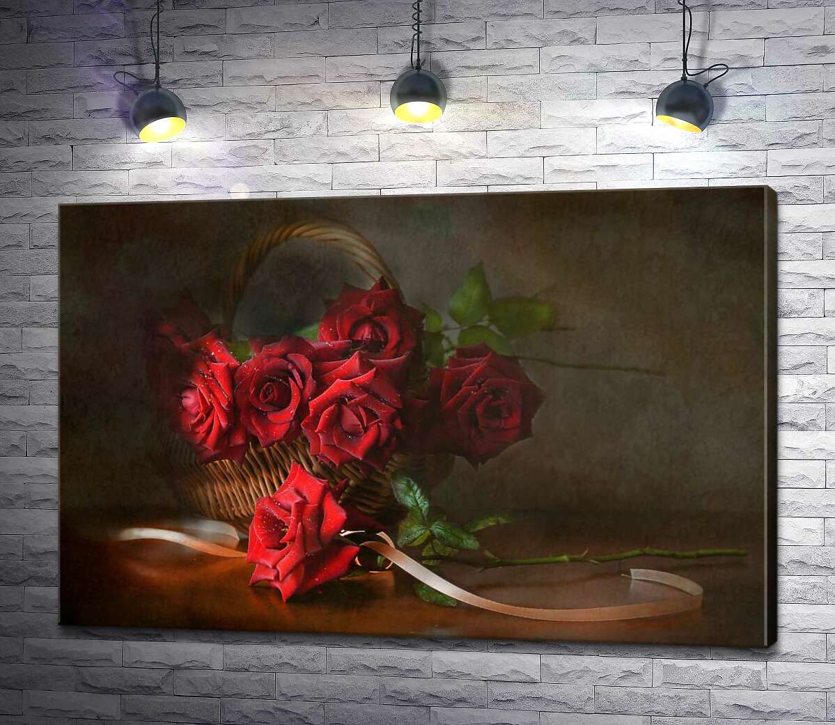 картина Красный бархат цветов роз в плетеной корзине