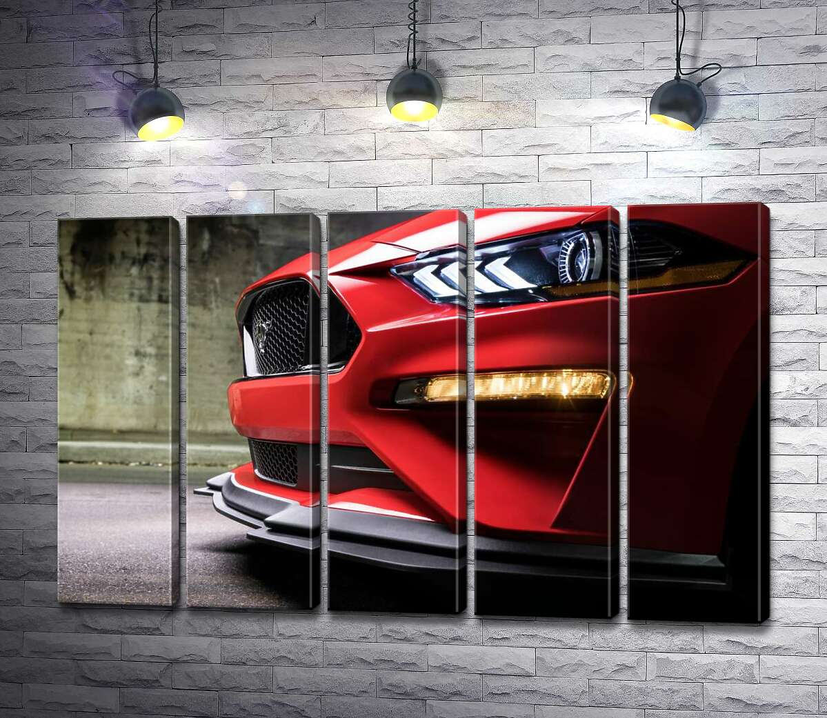 модульная картина Красный бампер автомобиля Ford Mustang Shelby GT500 с плавными изгибами фар (Модуль №26)